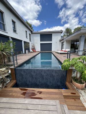 mood-piscine-68de88a4a6c35