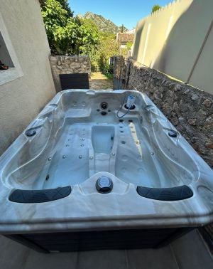 mcr-piscines-6a4ecf3a2161d