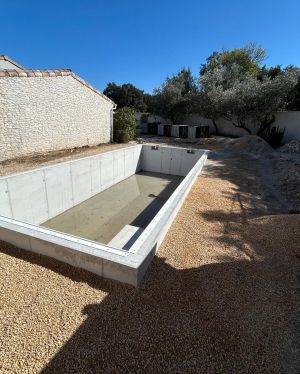 mcr-piscines-6a4ecf3e34938