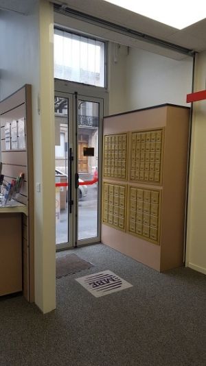 mail-boxes-etc--5fa1b3e44a494